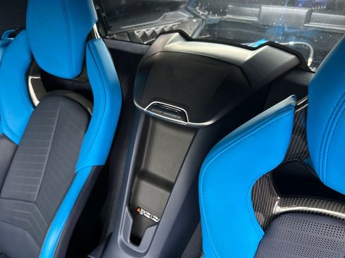 Used 2022 Chevrolet Corvette Stingray Premium Cpe w/ Z51 Performance Package RWD image 27