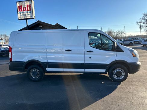 Used 2015 Ford Transit 250 130 Low Roof image 3