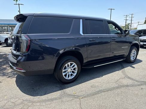 Certified 2026 Chevrolet Suburban LT w/ Comfort Package RWD image 5