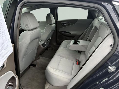 Used 2025 Chevrolet Malibu LT image 13