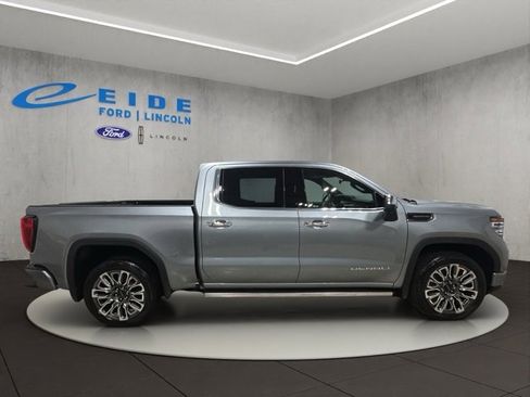 Used 2025 GMC Sierra 1500 Denali Ultimate image 5