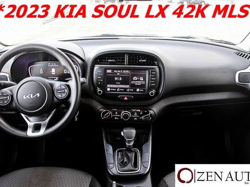 Used 2023 Kia Soul LX w/ Option Group 015 image 13