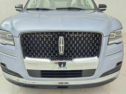 Used 2024 Lincoln Navigator L Black Label image 8