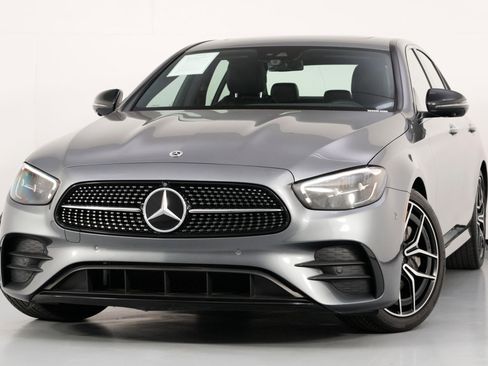 Used 2022 Mercedes-Benz E 350 Sedan w/ AMG Line Exterior image 3