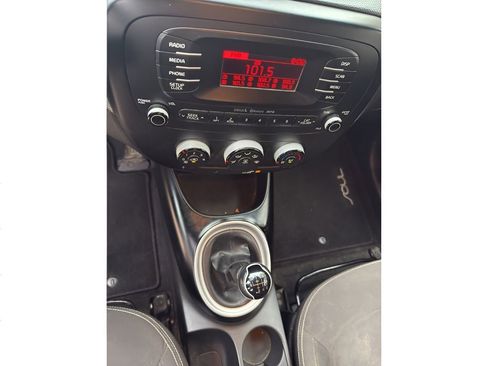 Used 2016 Kia Soul image 10