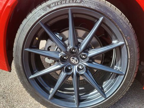 Used 2023 Toyota GR86 Premium image 13