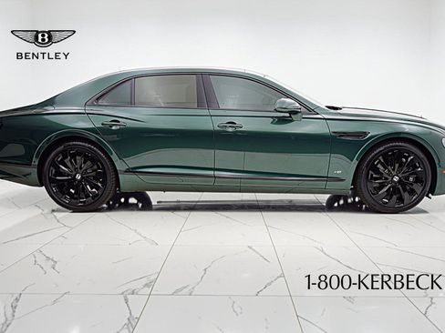 Certified 2022 Bentley Flying Spur V8 AWD/4WD image 14