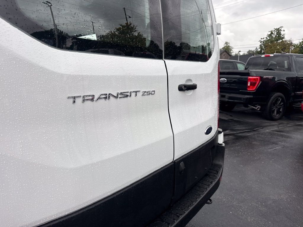 Used 2025 Ford Transit 250 Low Roof w/ Exterior Upgrade Package RWD image 11