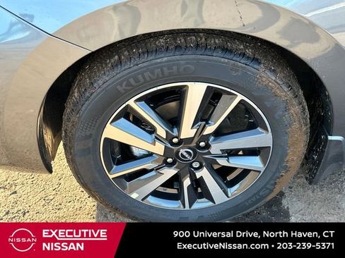 New 2025 Nissan Versa SV w/ Trunk Package image 5