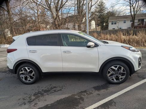 Used 2021 Kia Sportage EX image 4