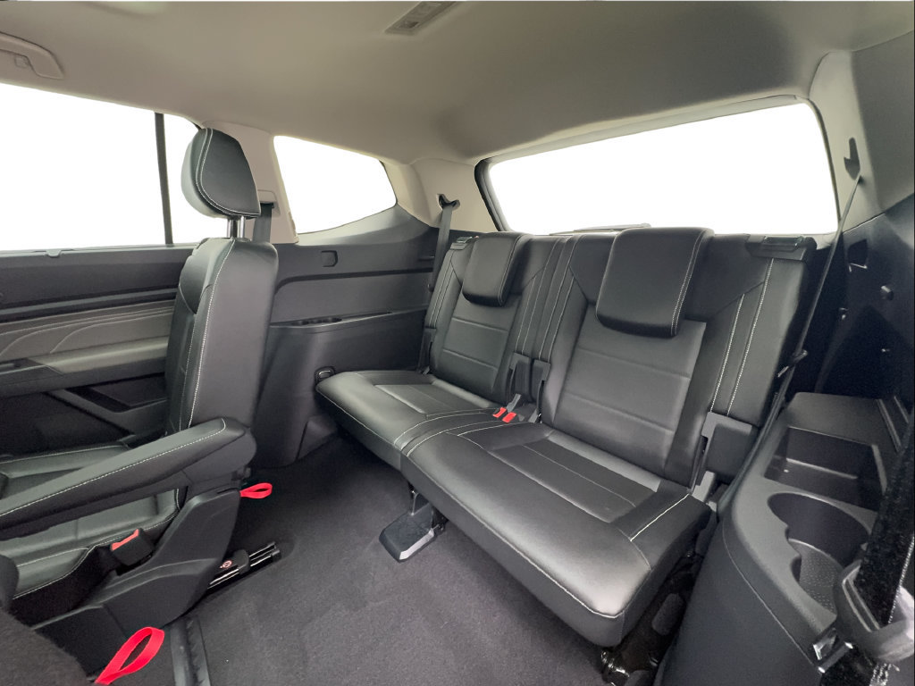 Used 2023 Volkswagen Atlas SE w/ Panoramic Sunroof Package FWD image 29