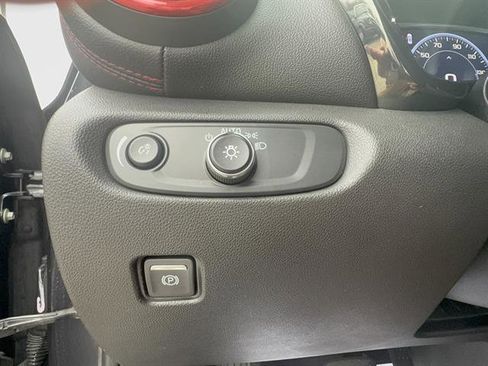 Used 2021 Chevrolet Blazer RS w/ Enhanced Convenience Package image 12