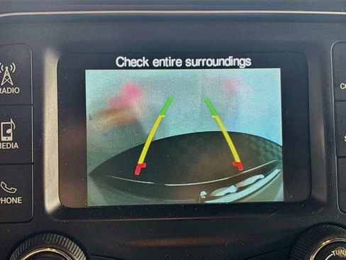 Used 2018 RAM 1500 ST AWD/4WD image 16