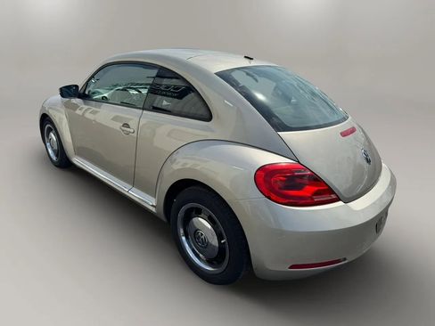Used 2013 Volkswagen Beetle 2.5 FWD image 9