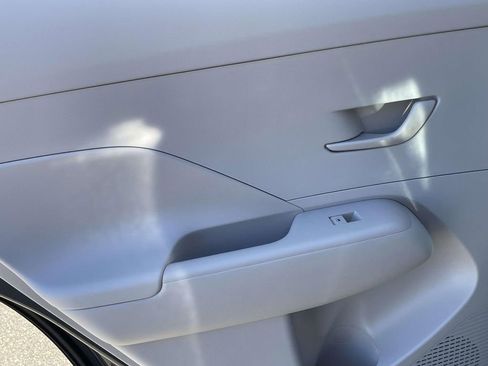 New 2026 Hyundai Kona SE image 9