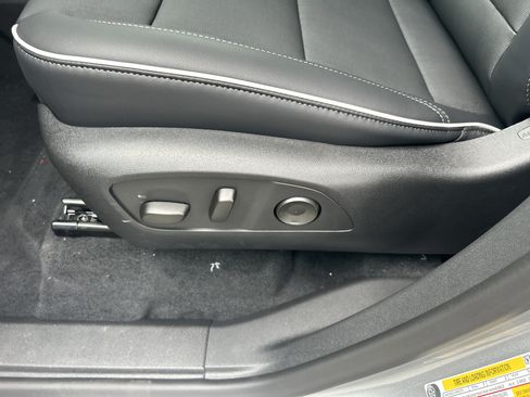 New 2026 Buick Enclave Preferred w/ Power Package AWD/4WD image 16