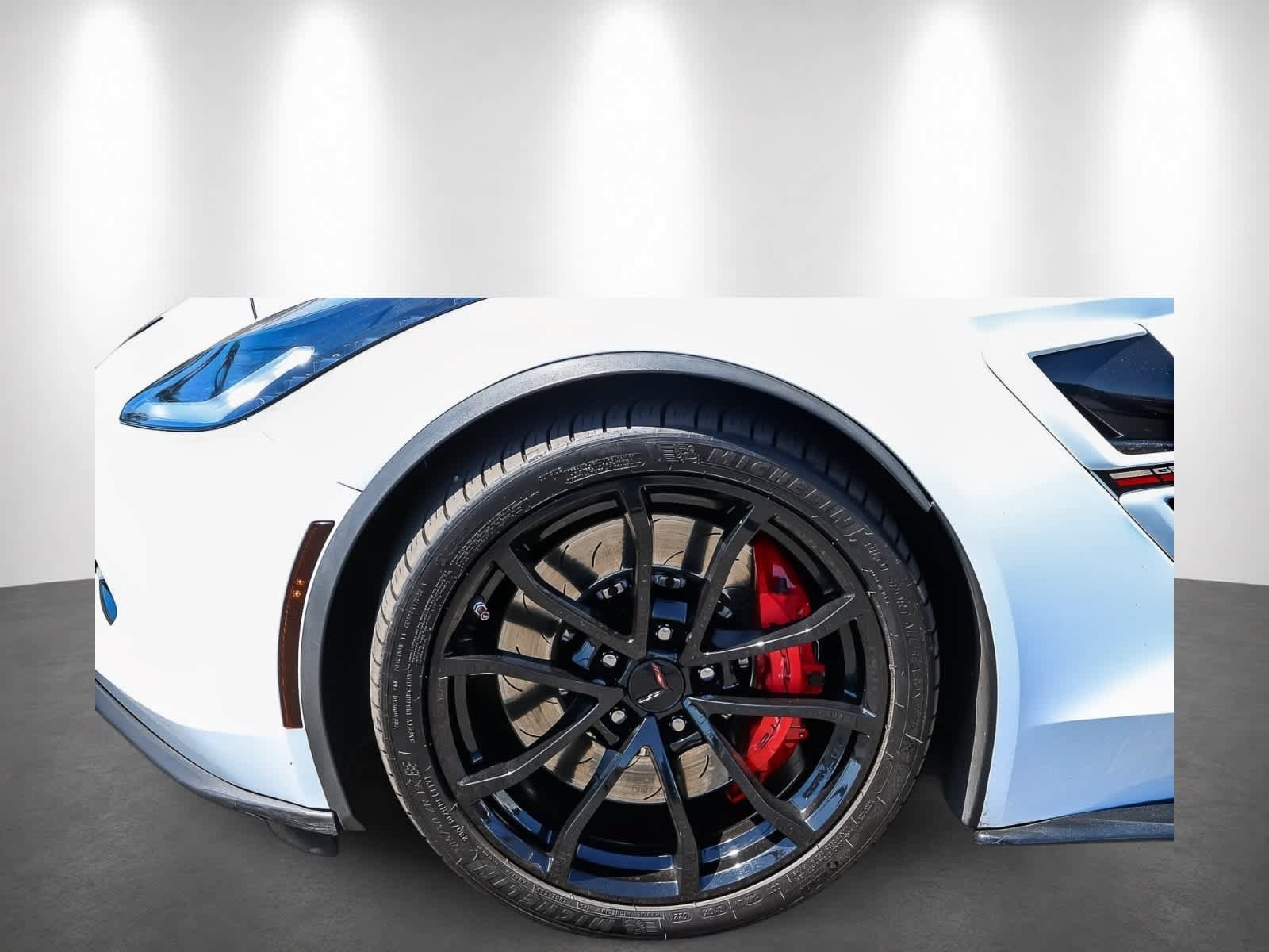 Used 2019 Chevrolet Corvette Grand Sport RWD image 16