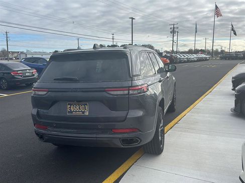 Used 2024 Jeep Grand Cherokee Limited 4xe image 11