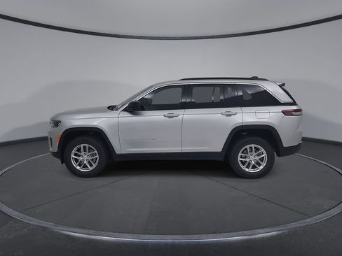 New 2026 Jeep Grand Cherokee Laredo X AWD/4WD image 9