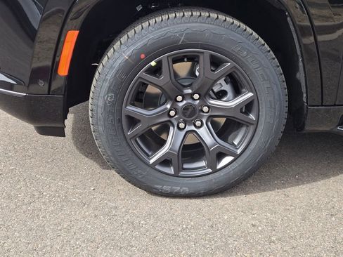 New 2026 Jeep Grand Wagoneer L Limited AWD/4WD image 6