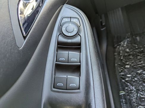 Used 2018 Chevrolet Volt LT w/ LT Driver Confidence Package FWD image 22