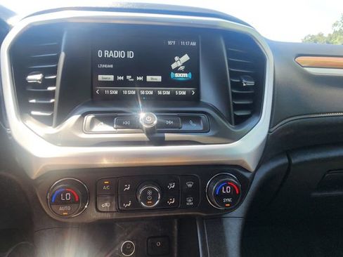 Used 2018 GMC Acadia SLE FWD image 37