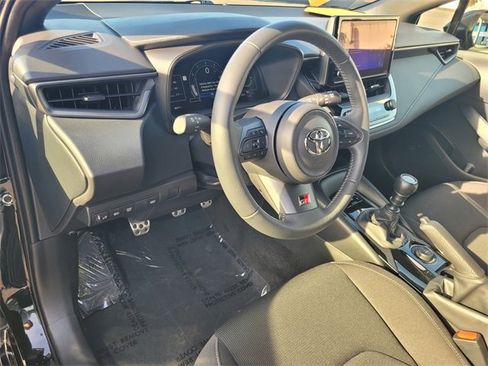 Used 2025 Toyota Corolla Premium image 12