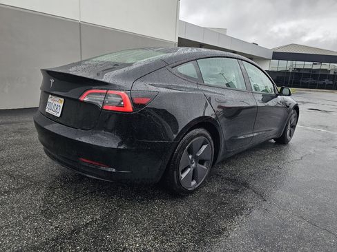 Used 2022 Tesla Model 3 image 2