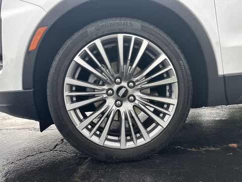 Used 2025 Cadillac XT4 Premium Luxury w/ Technology Package FWD image 12