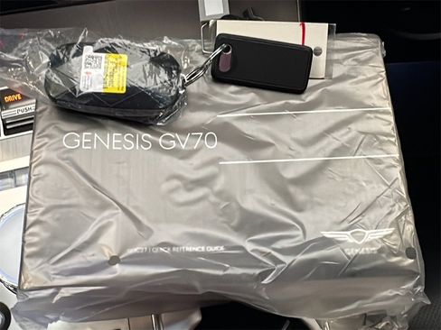 New 2026 Genesis GV70 2.5T Select image 29
