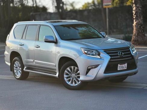 Used 2014 Lexus GX 460 w/ Premium Package AWD/4WD image 1