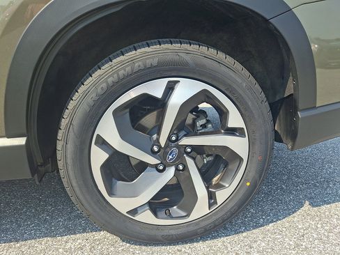 Certified 2024 Subaru Forester Touring w/ Pop Package 2 AWD/4WD image 8