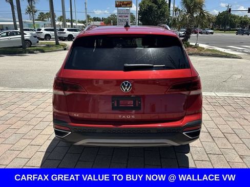 Certified 2024 Volkswagen Taos SE FWD image 8