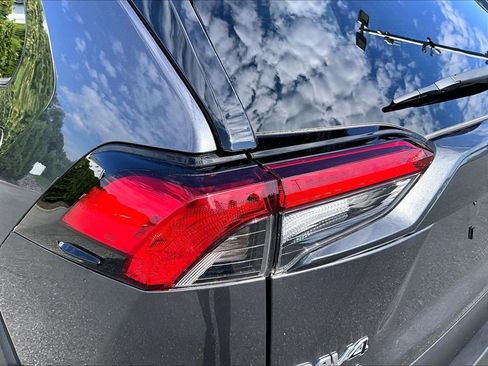 Used 2024 Toyota RAV4 XLE AWD/4WD image 34