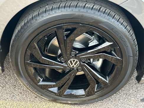 New 2026 Volkswagen Jetta SE FWD image 6