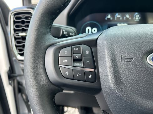 New 2025 Ford Ranger Lariat w/ FX4 Off-Road Package image 32