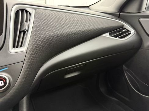 Used 2025 Chevrolet Malibu LT FWD image 23