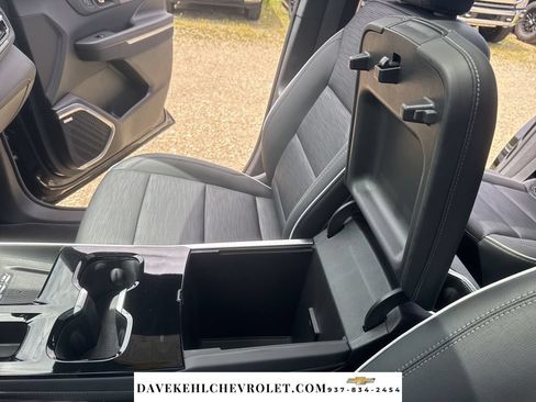 Used 2025 Buick Enclave Sport Touring w/ Power Package AWD/4WD image 22