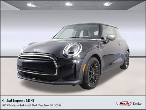 Used 2023 MINI Cooper 2-Door Hardtop w/ Signature Upholstery Package image 1