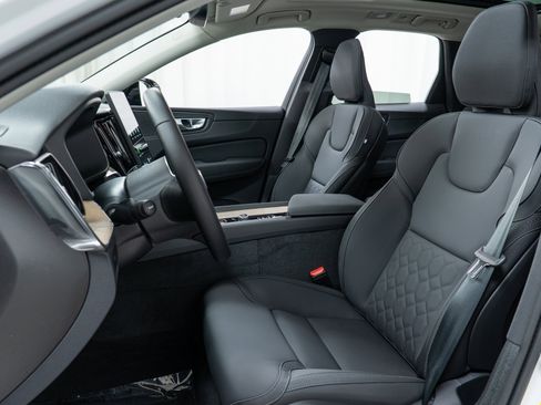 New 2026 Volvo XC60 B5 Core w/ Climate Package image 13