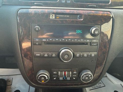 Used 2014 Chevrolet Impala LTZ FWD image 22