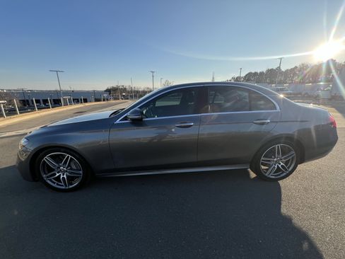 Used 2020 Mercedes-Benz E 350 Sedan image 5