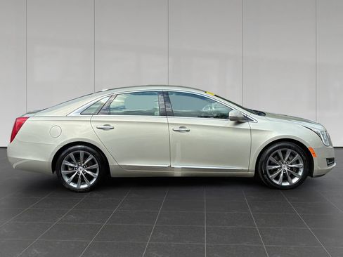 Used 2013 Cadillac XTS FWD image 6