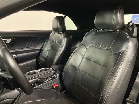 Used 2019 Ford Mustang Premium image 15