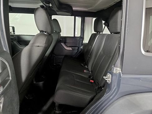 Used 2018 Jeep Wrangler Unlimited Sport S AWD/4WD image 11