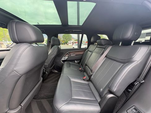 Used 2023 Land Rover Range Rover Long Wheelbase SE AWD/4WD image 18