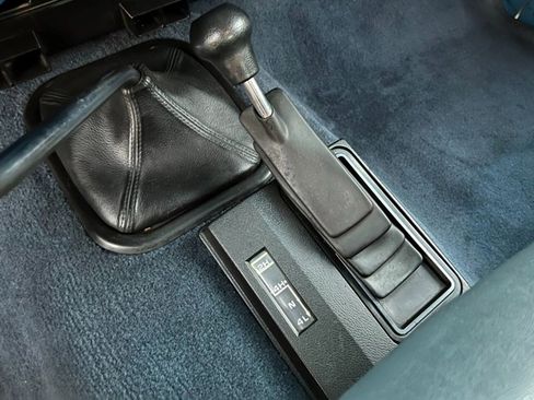 Used 1988 Chevrolet Blazer 4WD image 14