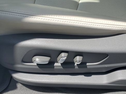 Used 2024 Cadillac XT6 Premium Luxury w/ LPO, Floor Liner Package AWD/4WD image 7