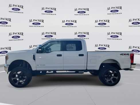 Used 2019 Ford F250 XLT image 2