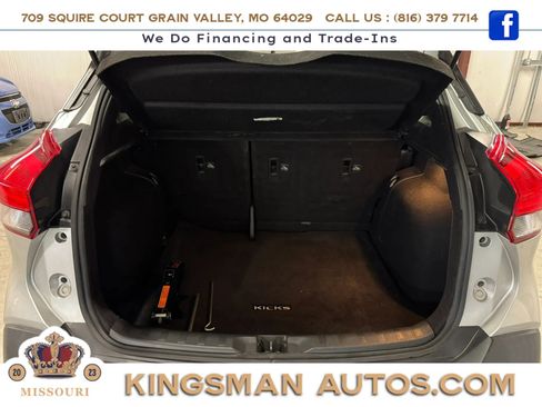 Used 2019 Nissan Kicks SV FWD image 23